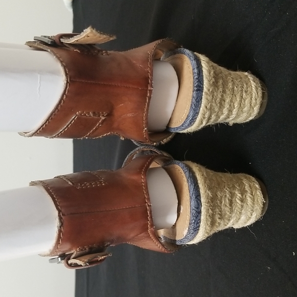 Madeline Women's  Wedge Sandals with Leather Ankle Strap In Blue Sz 6M - Picture 2 of 9